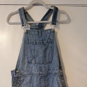 GAP Med Wash Jean Overalls Denim Shorts Adjustable Pocket Size Adult Medium